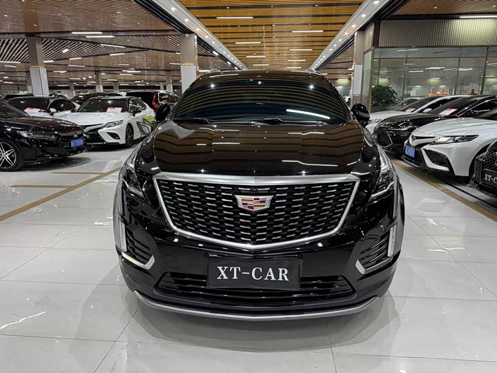 Фото 2 - Cadillac XT5