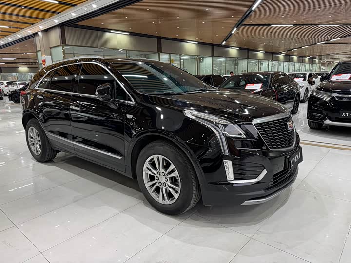 Фото 3 - Cadillac XT5