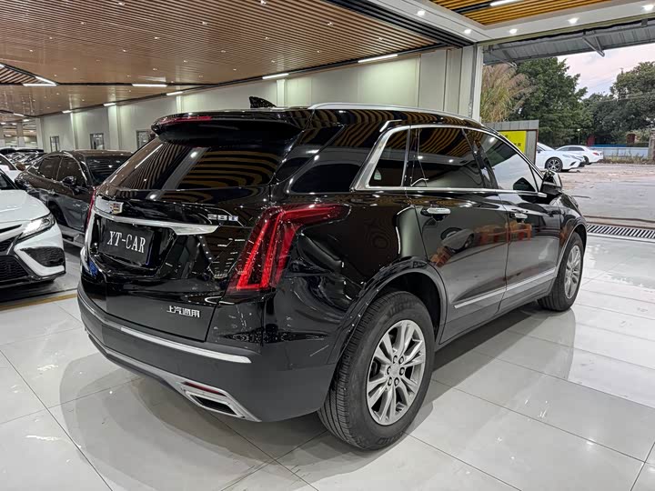 Фото 5 - Cadillac XT5