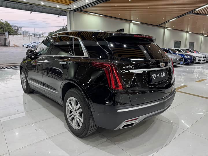 Фото 7 - Cadillac XT5