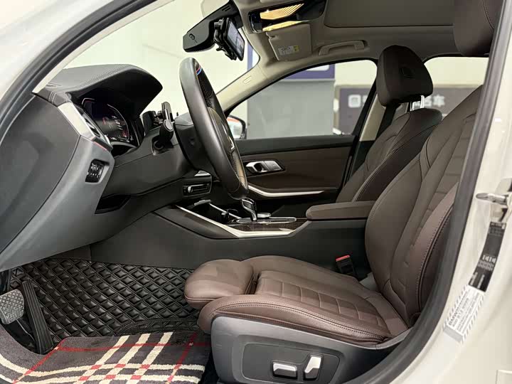 Фото 4 - BMW 3 Series