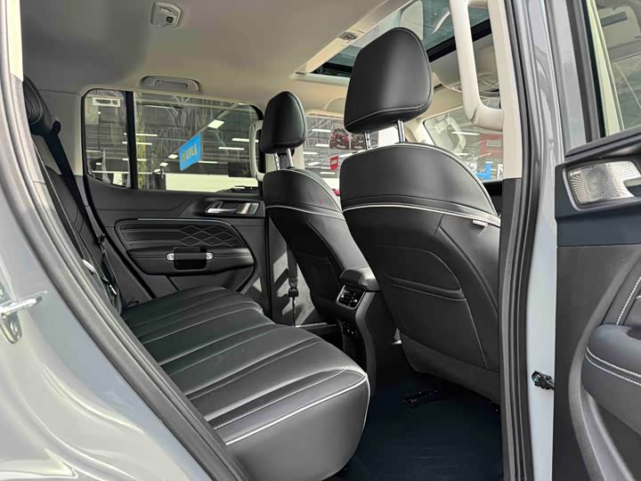 Фото 9 - Tank 300