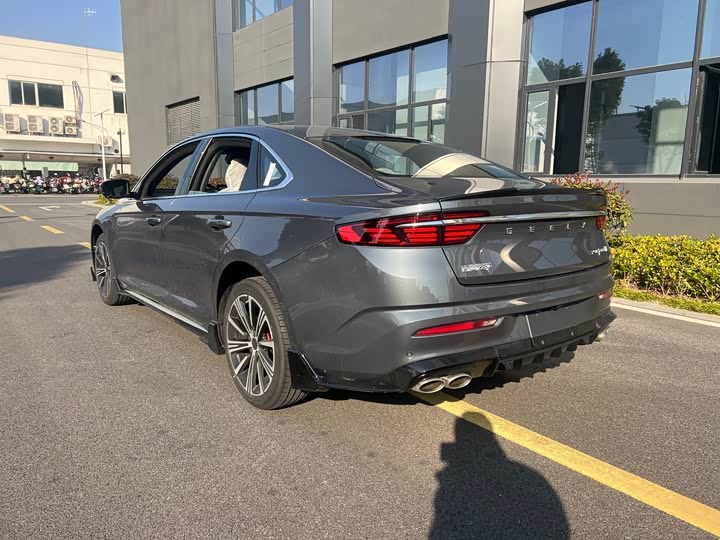 Photo 7 - Geely Preface