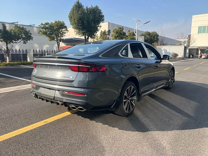 Photo 9 - Geely Preface