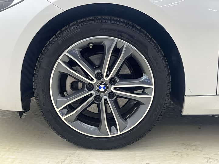 Фото 6 - BMW 1 Series