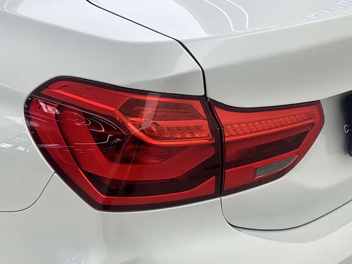 Фото 9 - BMW 1 Series