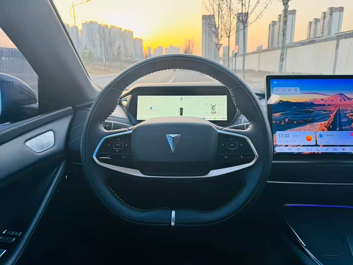 Фото 8 - Changan Deepal SL03