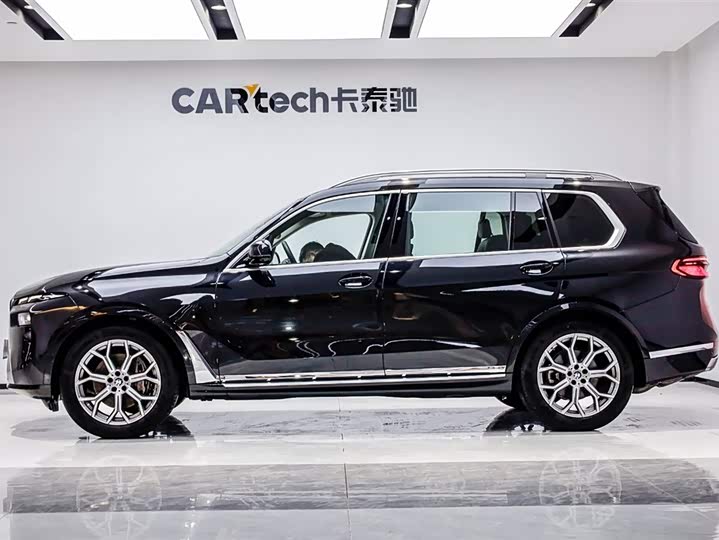 Фото 3 - BMW X7