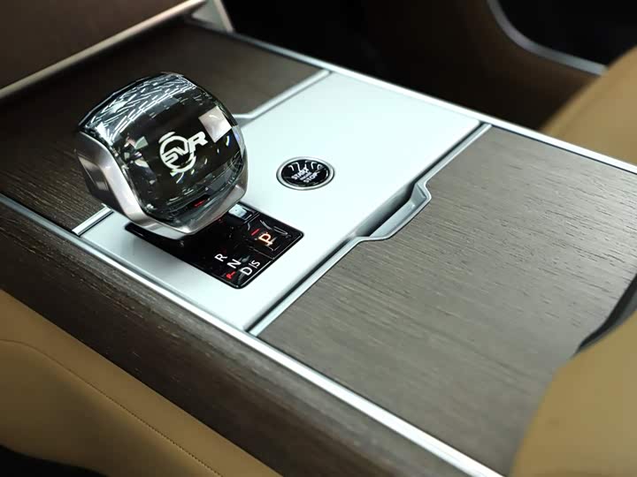 Photo 8 - Land Rover Range Rover