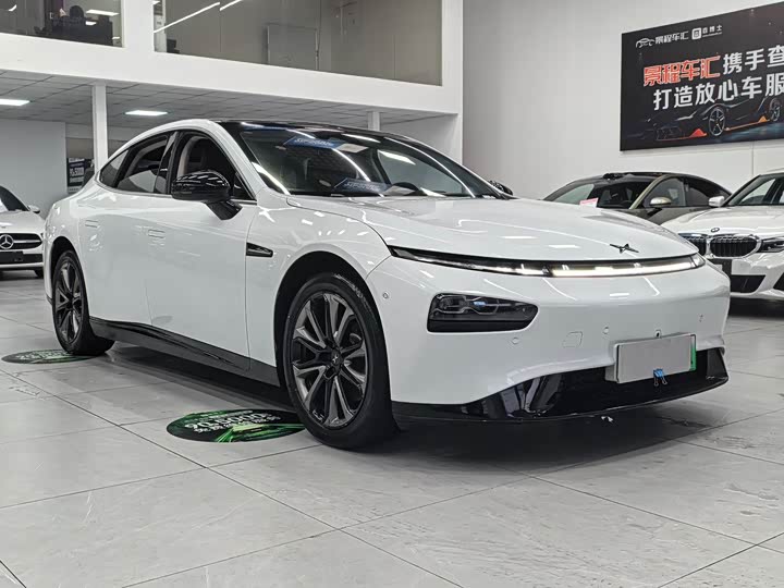 Фото 3 - XPeng P7