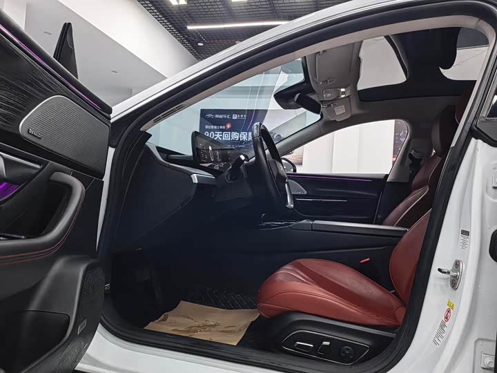 Фото 5 - XPeng P7