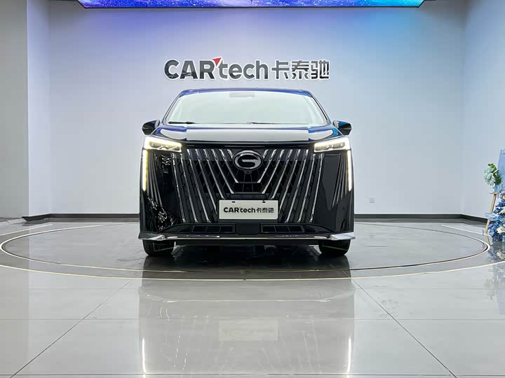 Фото 2 - GAC Trumpchi M8