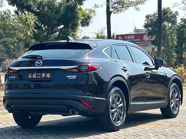 Фото 5 - Mazda CX-4