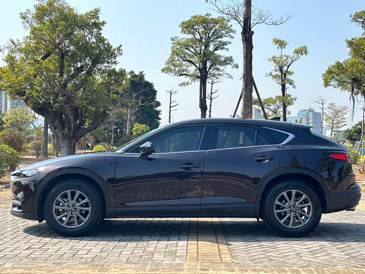 Фото 7 - Mazda CX-4