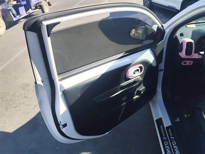 Фото 7 - Roewe Clever