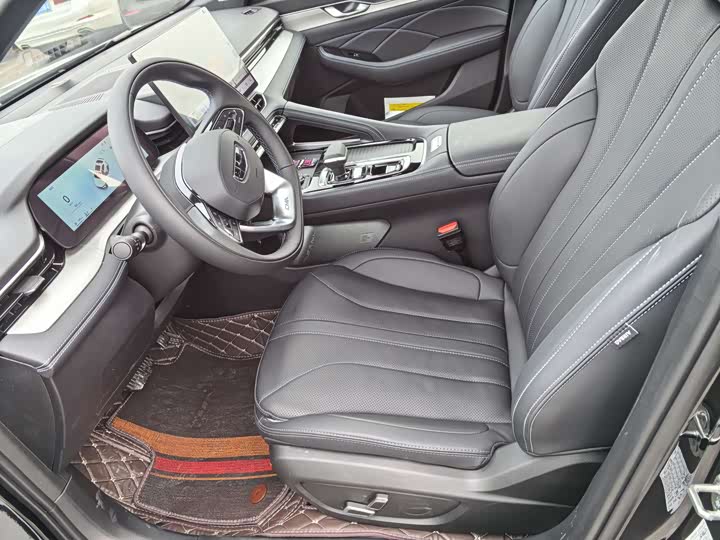 Фото 4 - Geely Preface