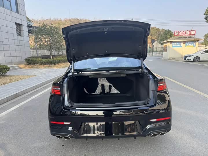 Photo 9 - Geely Preface