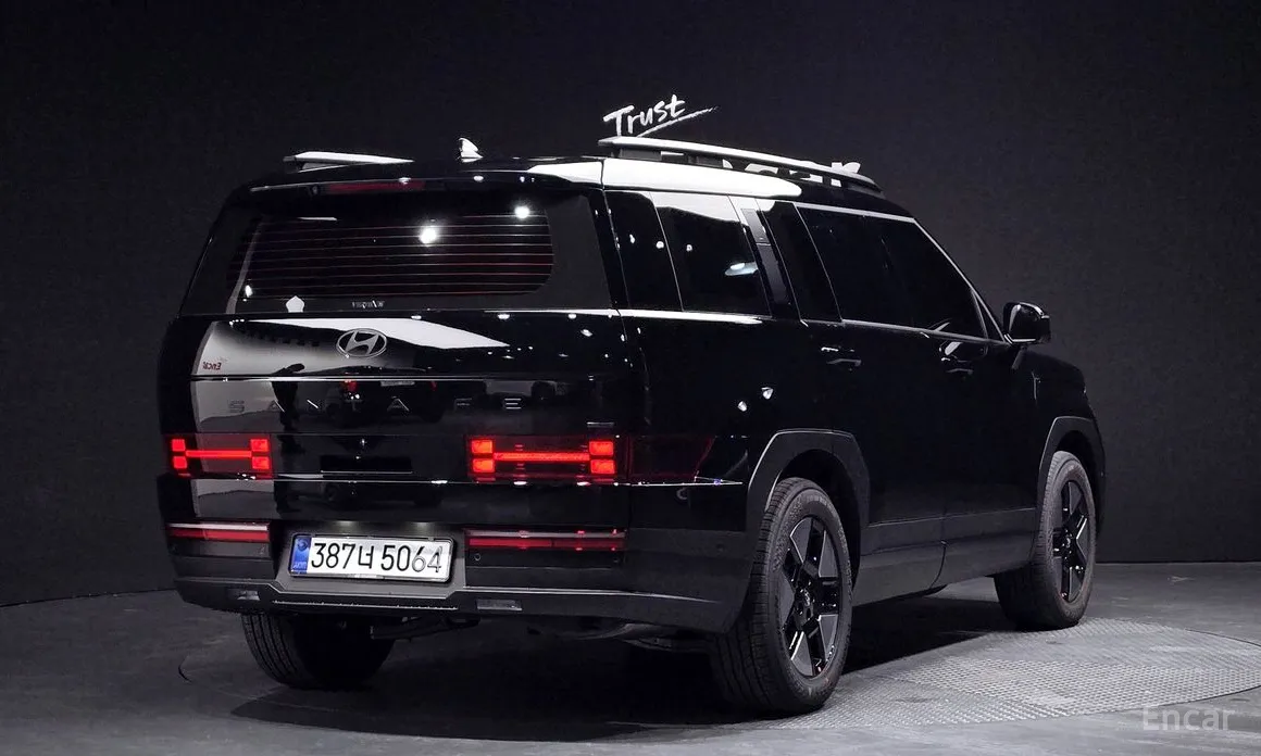 Фото 2 - Hyundai Santa Fe