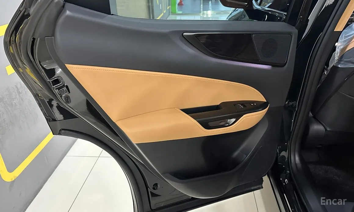 Фото 20 - Lexus NX