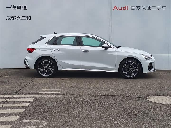 Фото 2 - Audi A3