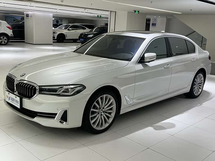 Фото 1 - BMW 5 Series