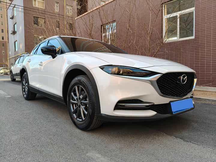 Фото 3 - Mazda CX-4