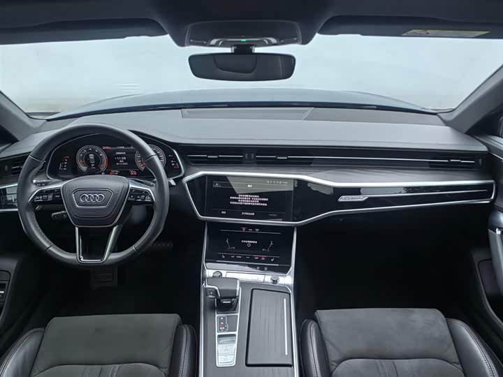 Фото 8 - Audi A6L