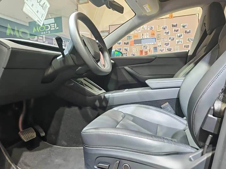 Фото 2 - Tesla Model Y