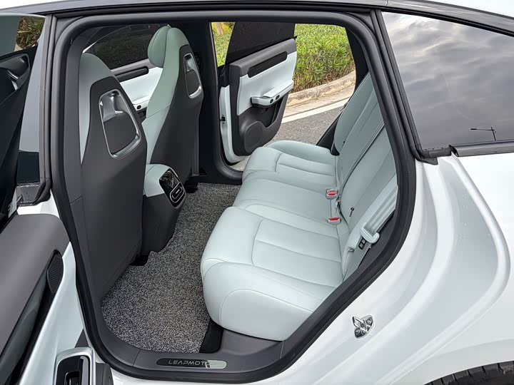 Фото 9 - Leapmotor C01