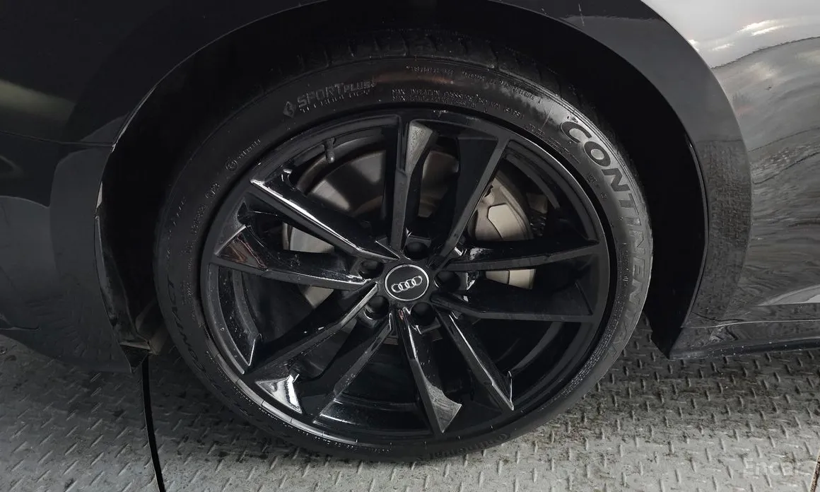 Фото 5 - Audi A5