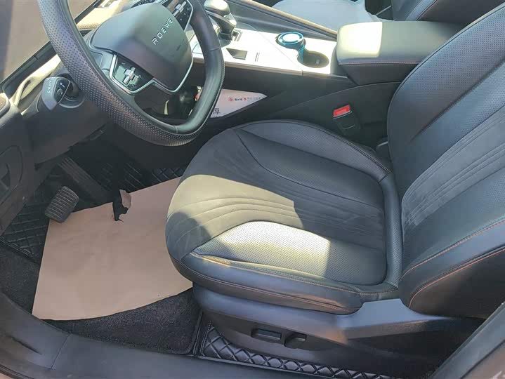 Фото 9 - Roewe D5X DMH