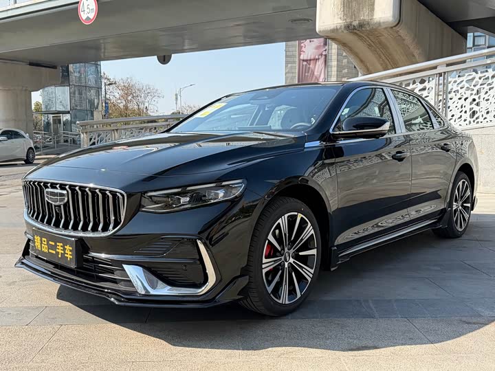 Фото 1 - Geely Preface