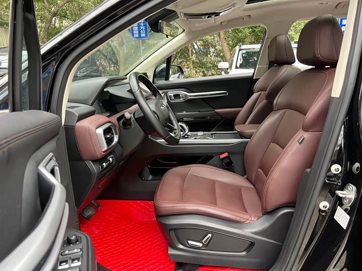 Фото 8 - Geely Okavango