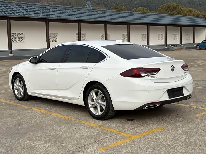 Фото 4 - Buick Regal