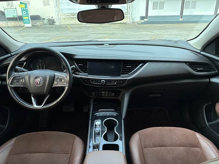 Фото 9 - Buick Regal