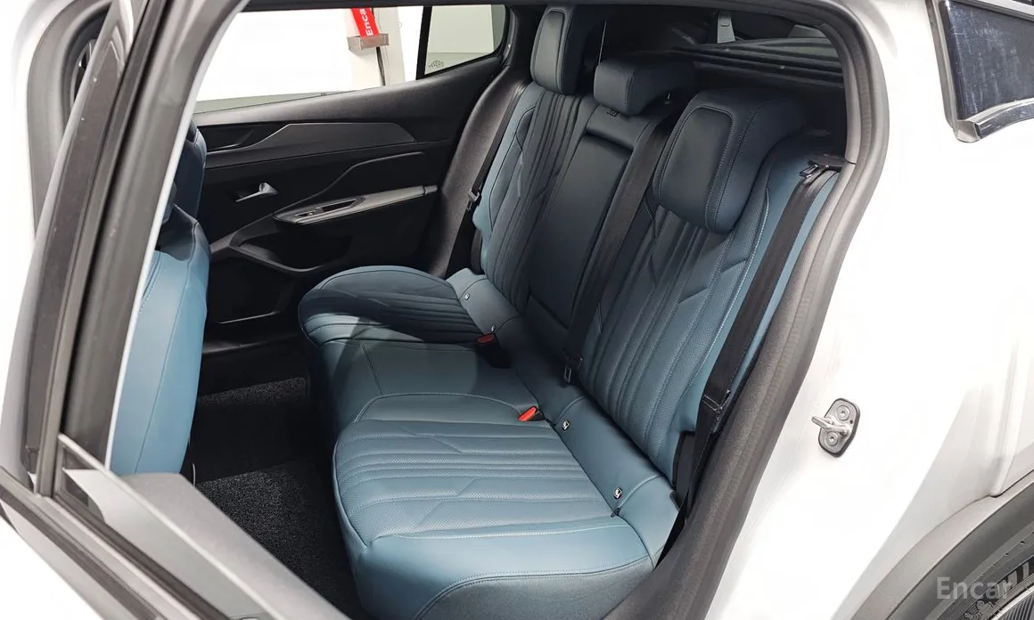 Фото 12 - Peugeot 408