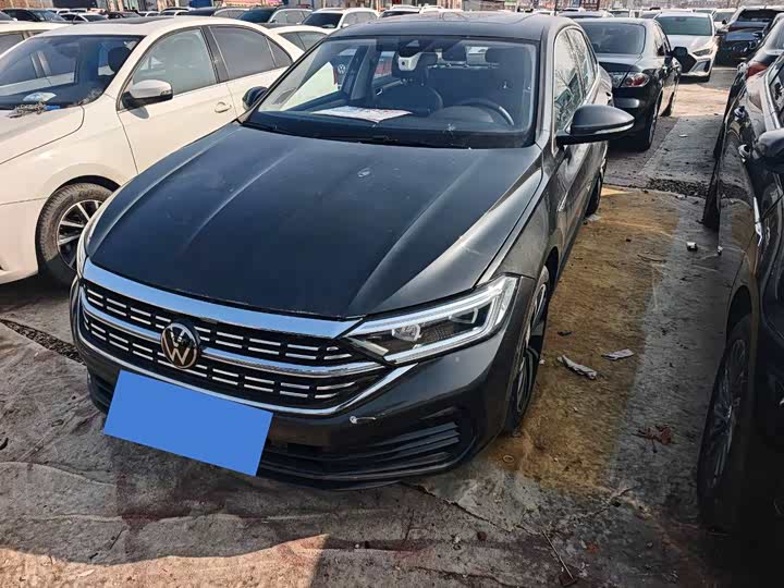 Фото 1 - Volkswagen Sagitar L