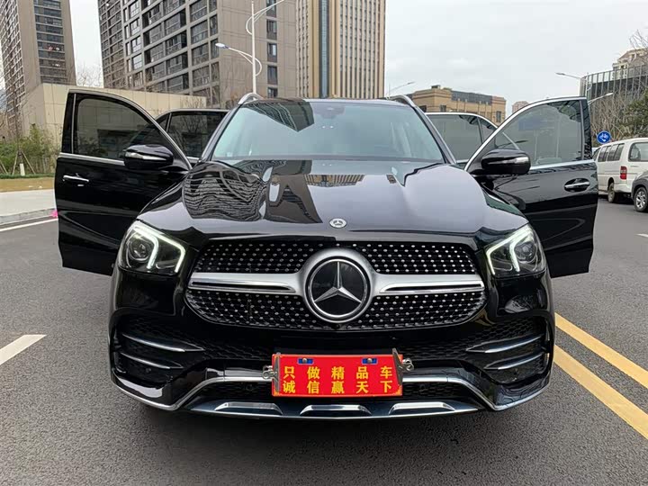 Фото 2 - Mercedes-Benz GLE-Class