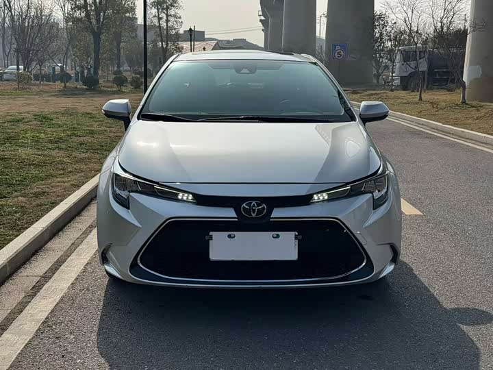 Фото 2 - Toyota Levin