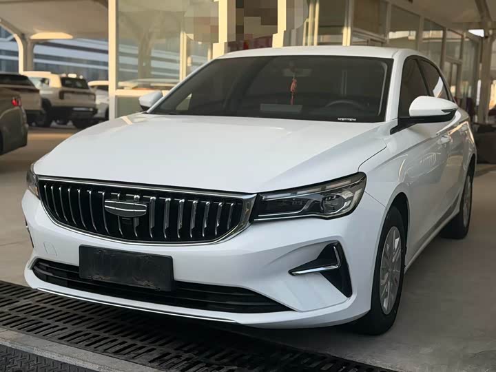 Фото 1 - Geely Emgrand