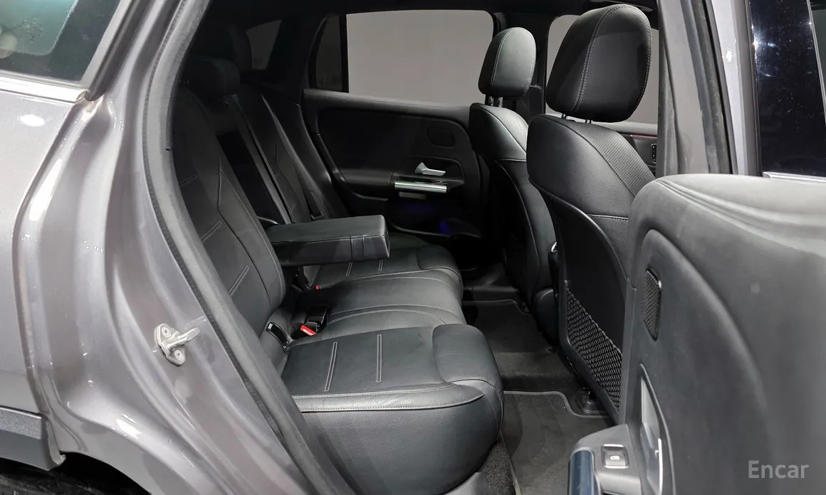 Фото 12 - Mercedes-Benz EQA