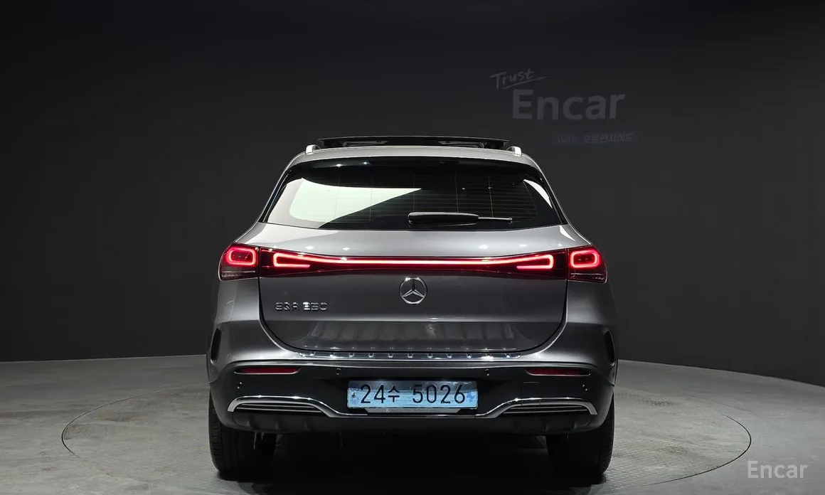 Фото 4 - Mercedes-Benz EQA