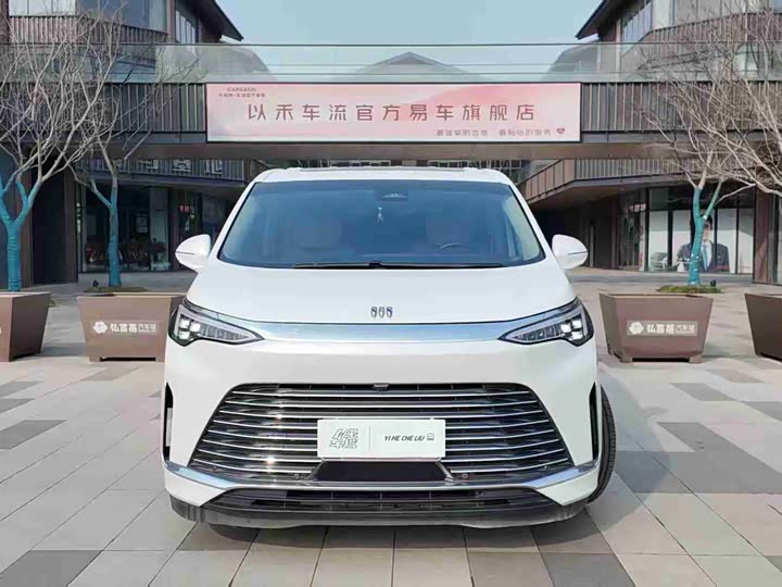 Фото 2 - Buick GL8 Century