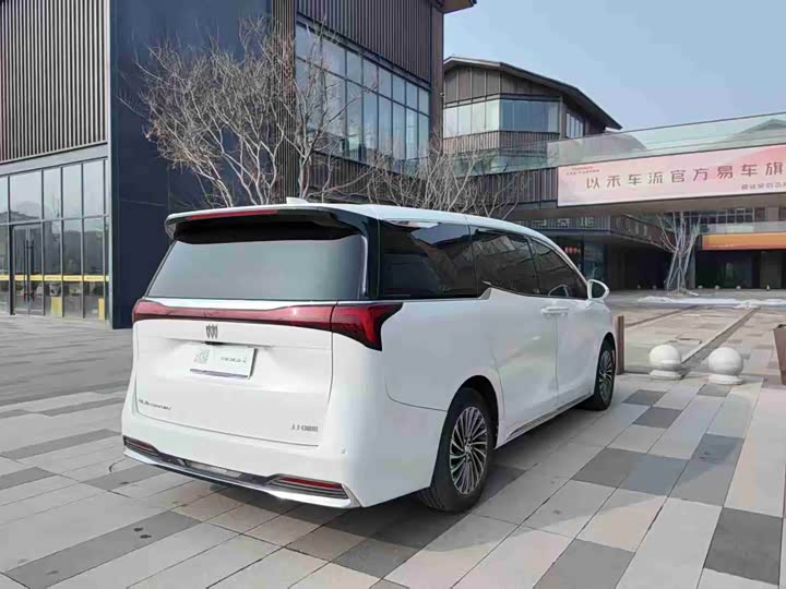 Фото 4 - Buick GL8 Century