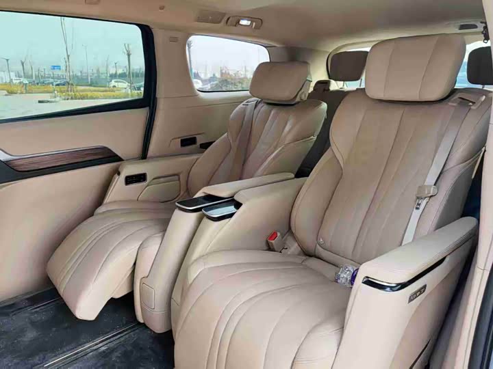 Фото 6 - Buick GL8 Century