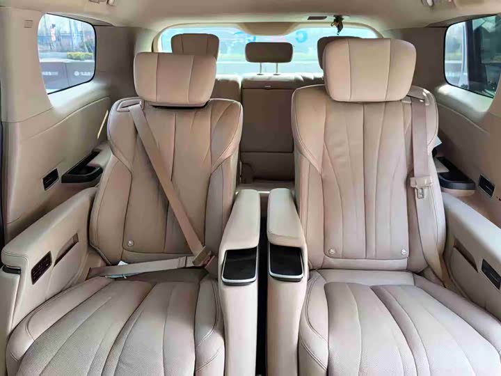 Фото 8 - Buick GL8 Century