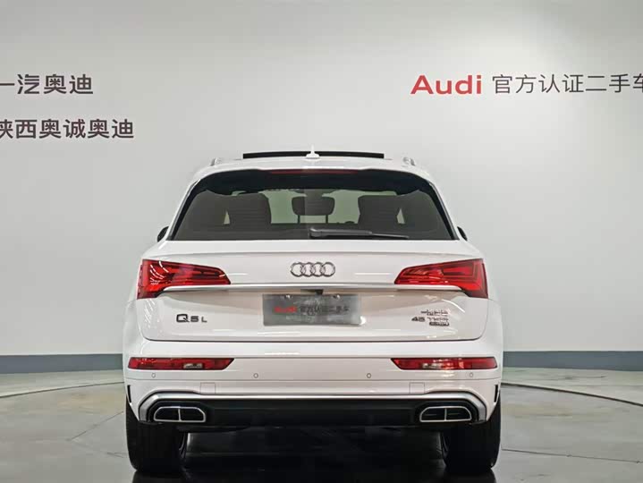 Фото 5 - Audi Q5L