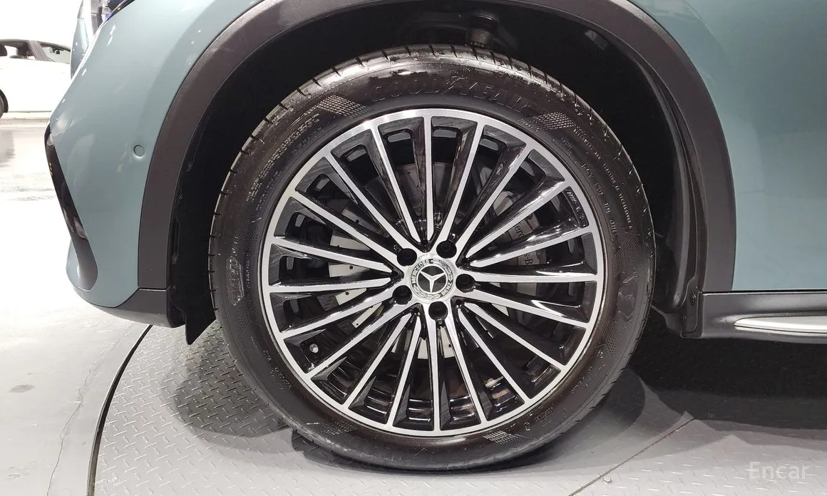 Фото 5 - Mercedes-Benz GLC-Class