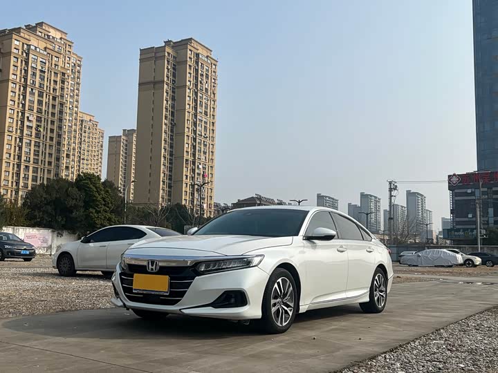 Фото 1 - Honda Accord