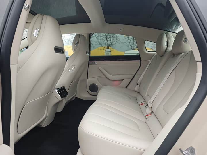 Фото 7 - Luxeed S7